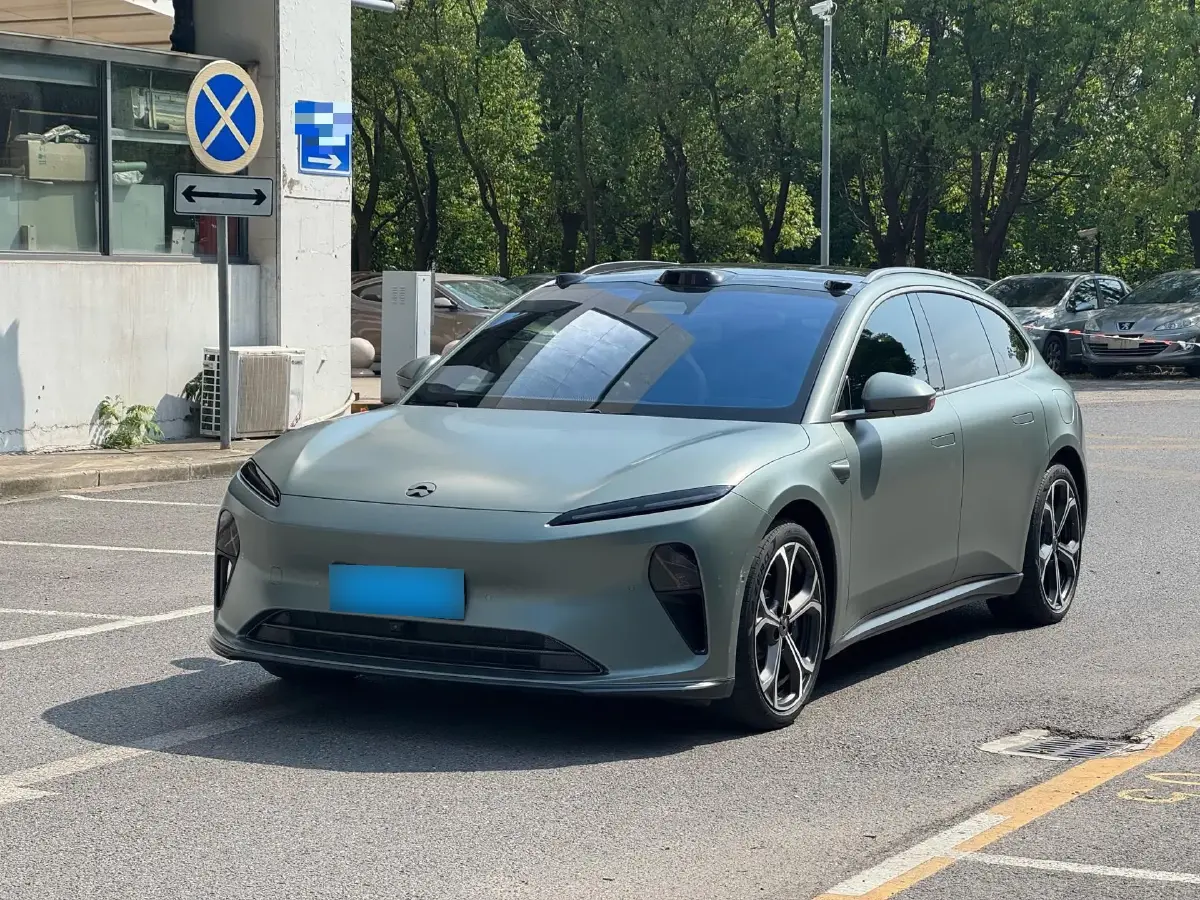 2023 NIO ET5T BEV 75KWH