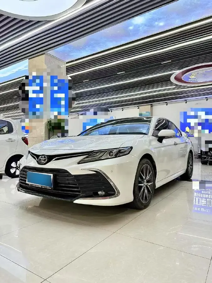 2021 Toyota Camry 2.5L 209HP L4 8AT