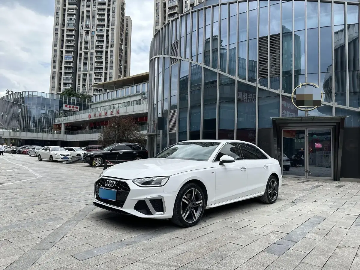 2020 Audi A4L 2.0T 190HP L4 7DCT