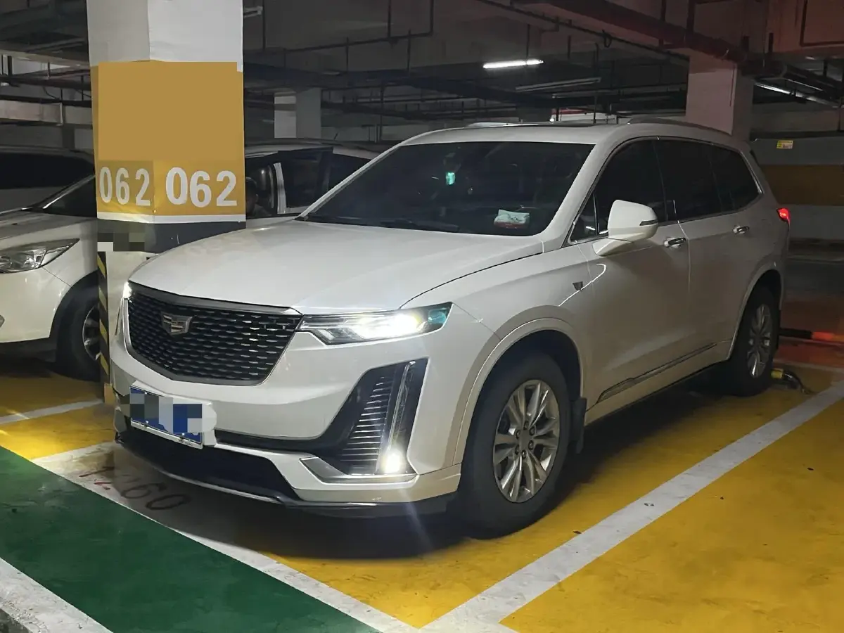 2022 Cadillac XT6 2.0T 237HP L4 9AT