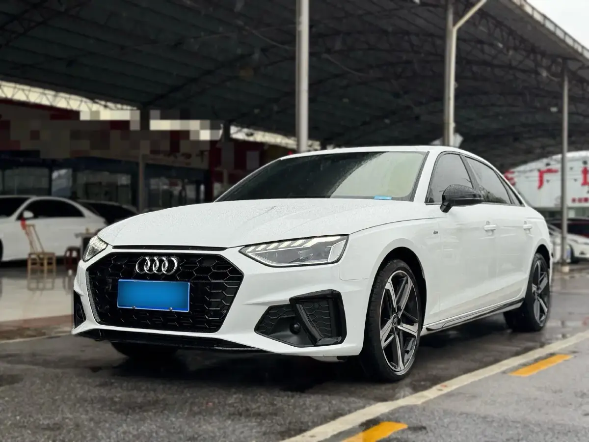 2024 Audi A4L 2.0T 190HP L4 7DCT