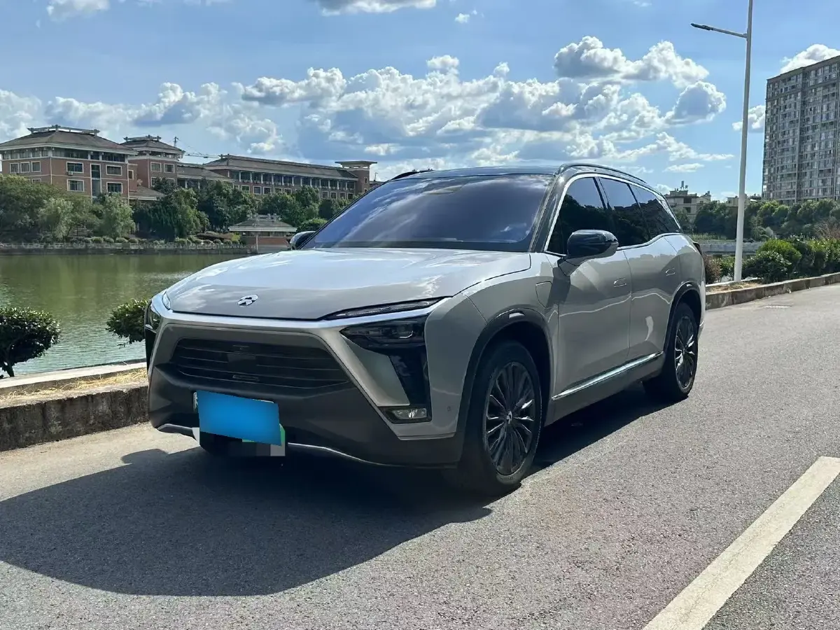 2022 NIO ES8 BEV 100KWH