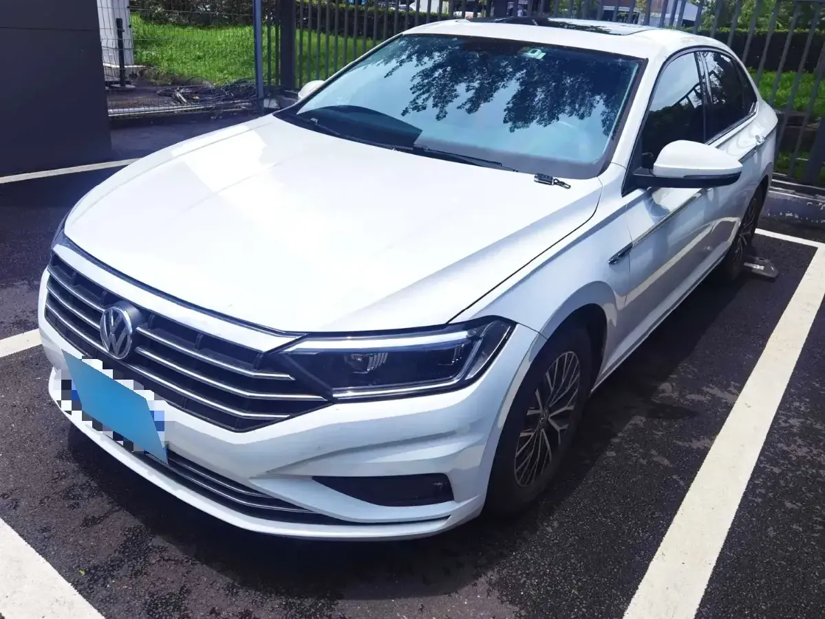 2020 Volkswagen Sagitar 1.4T 150HP L4 7DCT