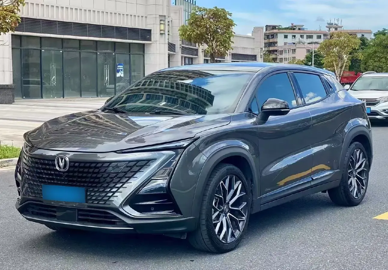 2022 ChangAn UNI-T 1.5T 188HP L4 7DCT