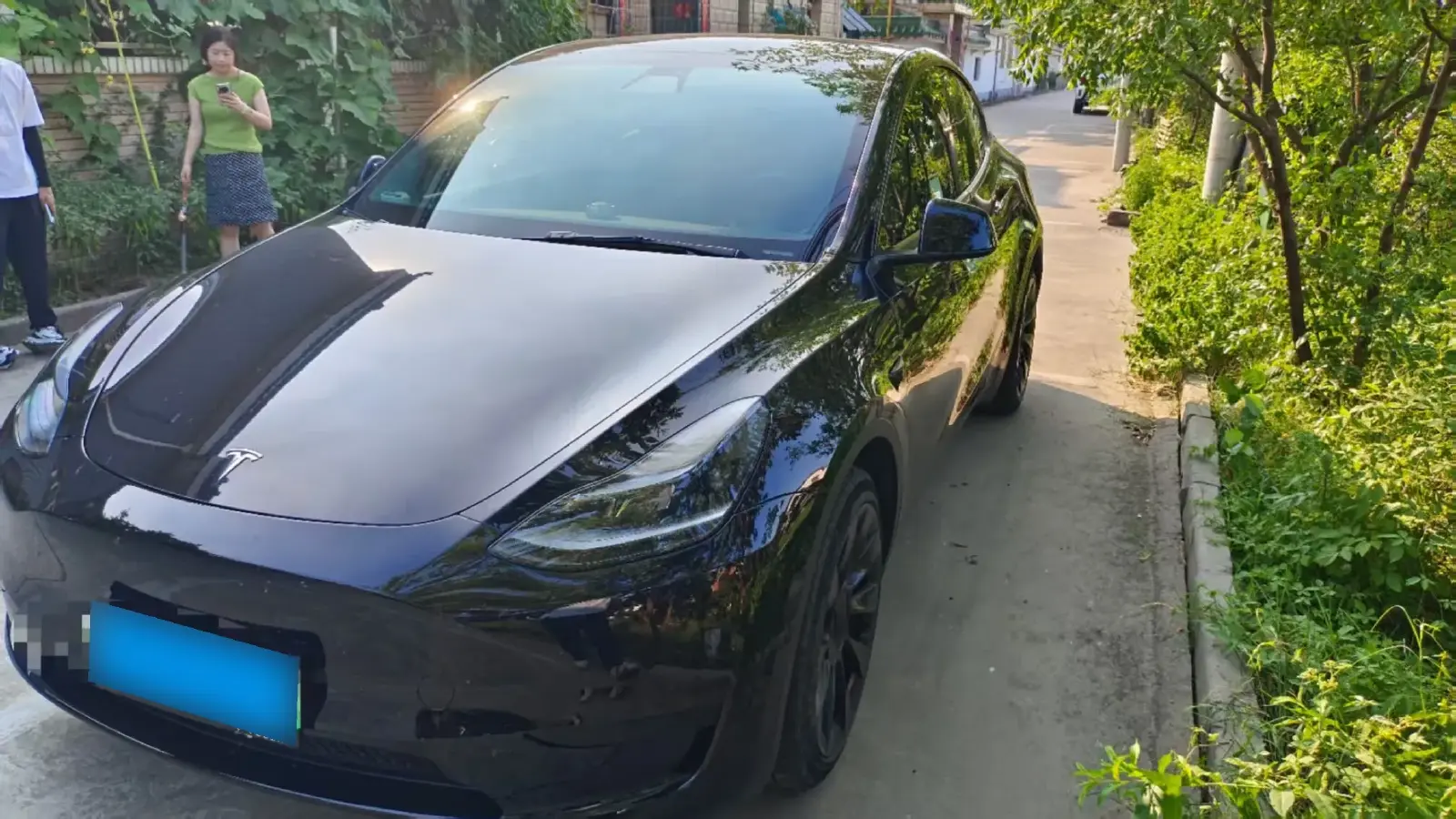 2022 Tesla Model Y BEV 60KWH