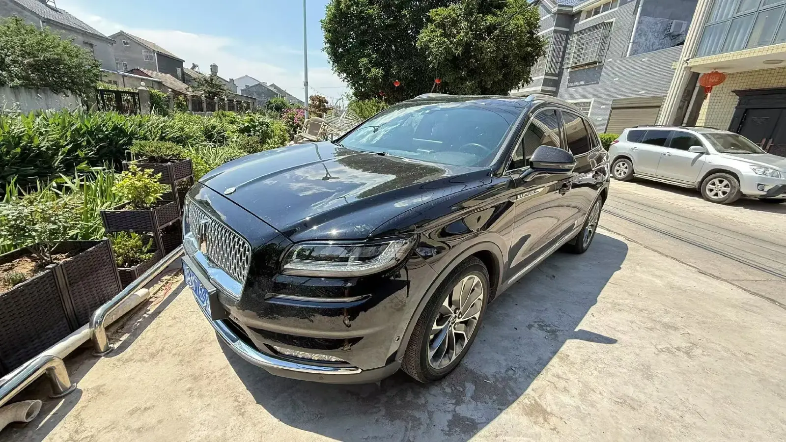 2021 Lincoln Nautilus 2.0T 245HP L4 8AT
