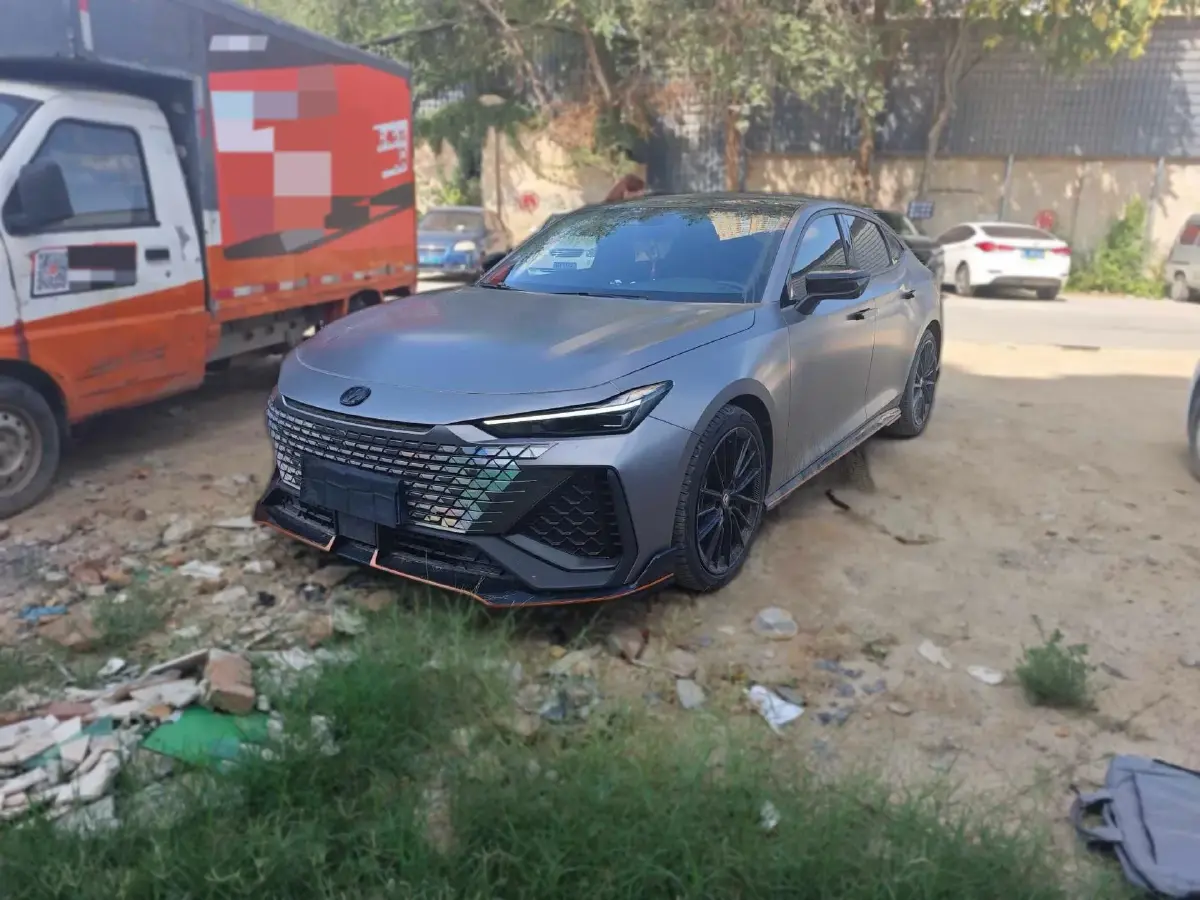 2022 ChangAn UNI-V 2.0T 233HP L4 8AT