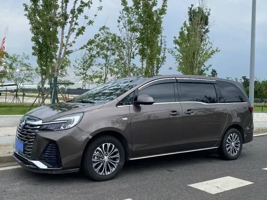 2023 Buick GL8 2.0T 237HP L4 9AT,autocango,china used car exporter,china ev exporter,chinese used car exporter,chinese used ev exporter