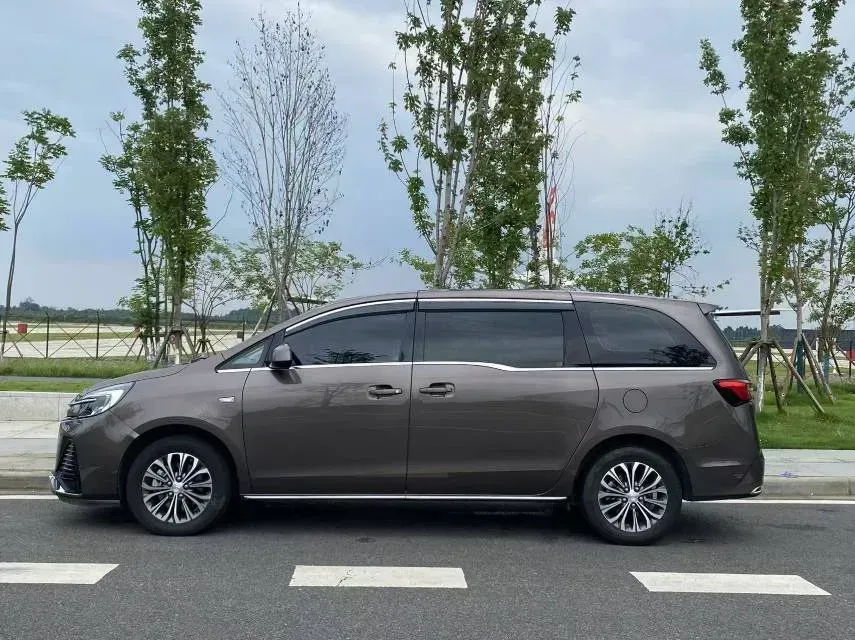 2023 Buick GL8 2.0T 237HP L4 9AT,autocango,china used car exporter,china ev exporter,chinese used car exporter,chinese used ev exporter