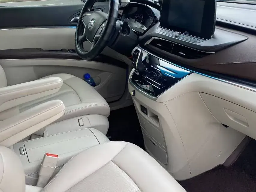 2023 Buick GL8 2.0T 237HP L4 9AT,autocango,china used car exporter,china ev exporter,chinese used car exporter,chinese used ev exporter