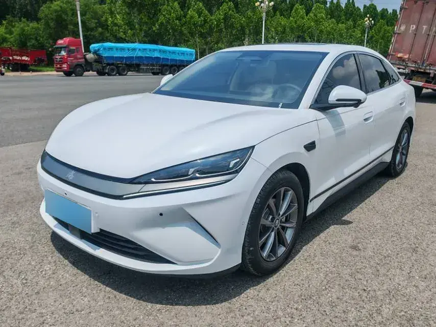 2025 BYD QinL BEV