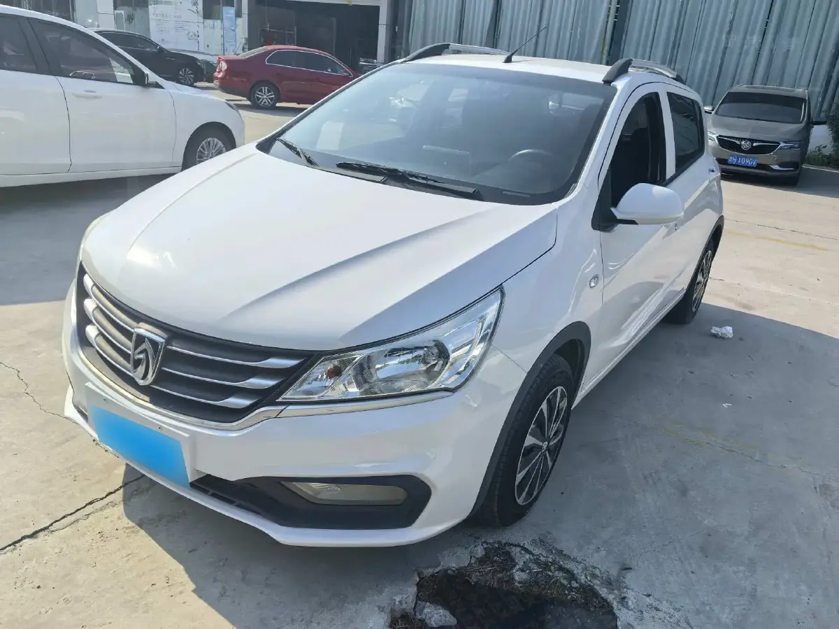 2016 BaoJun 310 1.2L 82HP L4 5MT