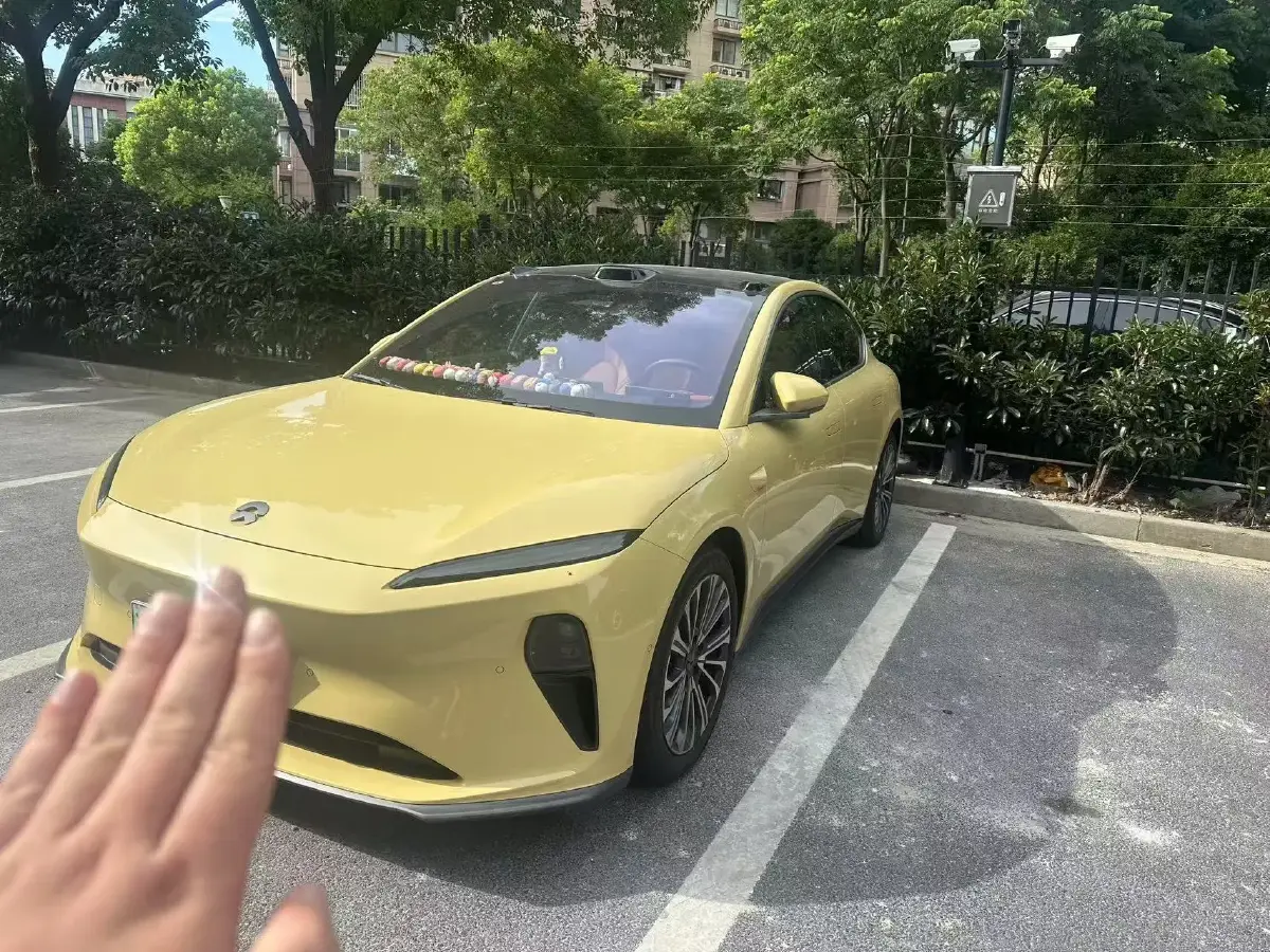 2022 NIO ET5 BEV 75KWH