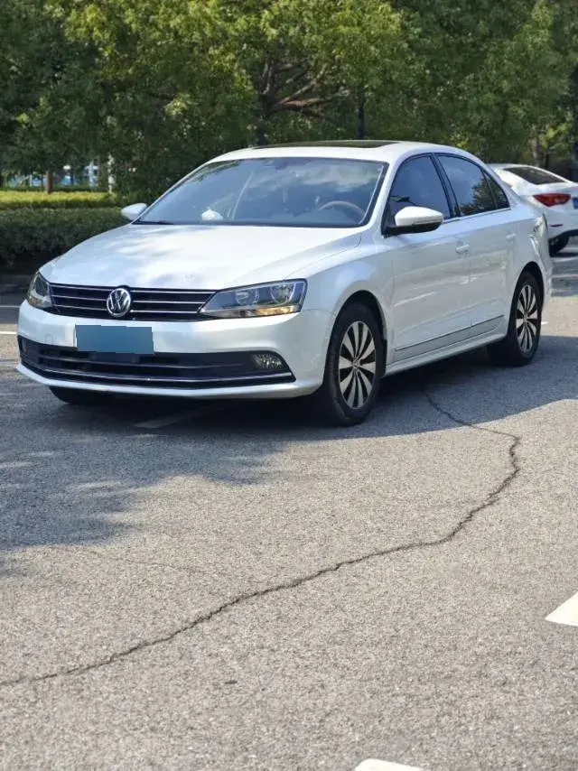 2018 Volkswagen Sagitar 1.6L 110HP L4 6AT