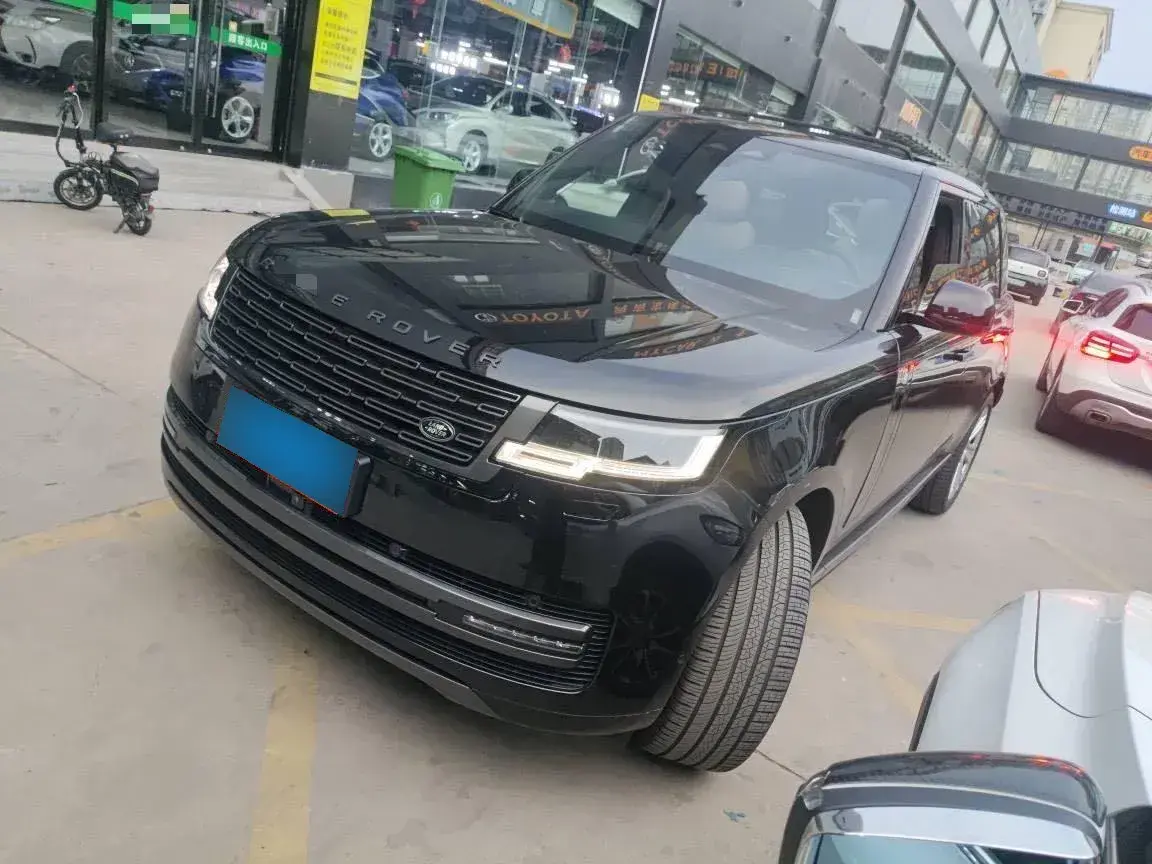 2024 Land Rover Range Rover 3.0T 400HP L6 8AT