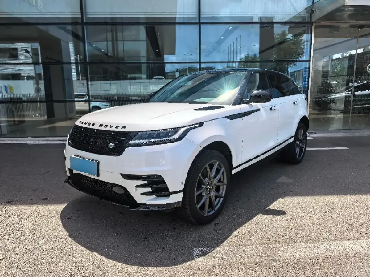 2024 Land Rover Range Rover Velar 2.0T 250HP L4 8AT