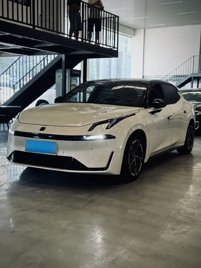 2024 LYNK&CO 07 EM-P 1.5T 163HP L4 3DHT PHEV 18.99KWH