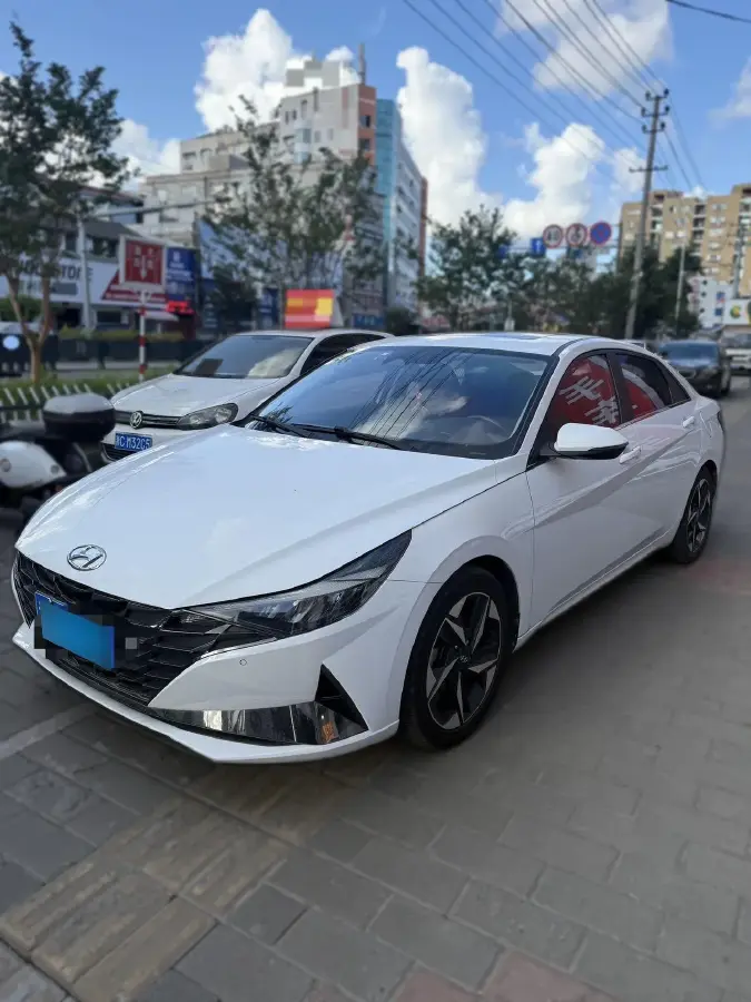 2021 Hyundai Elantra 1.5L 115HP L4 CVT