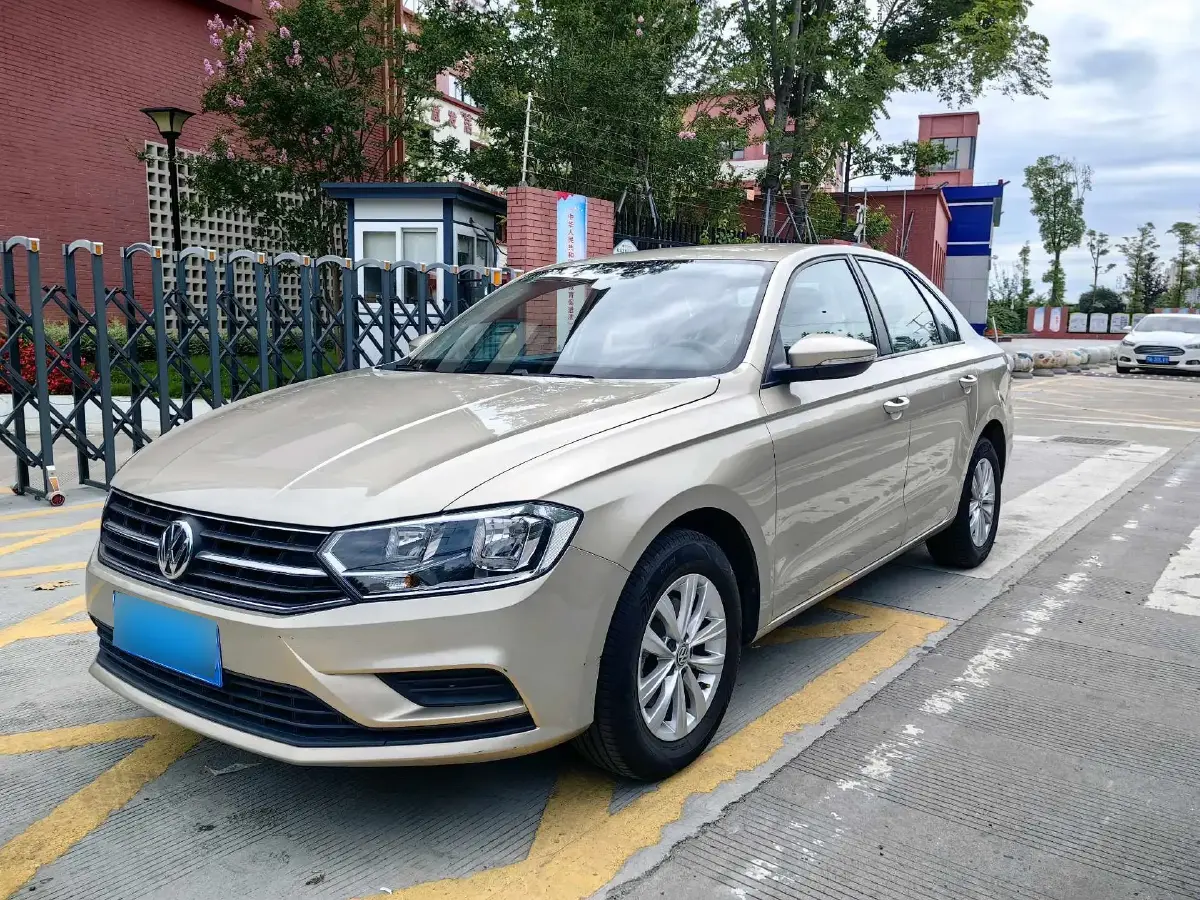 2018 Volkswagen Bora 1.5L 110HP L4 5MT