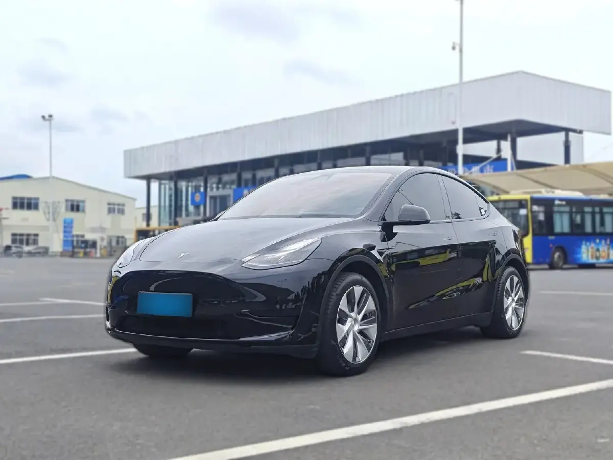 2022 Tesla Model Y BEV 60KWH