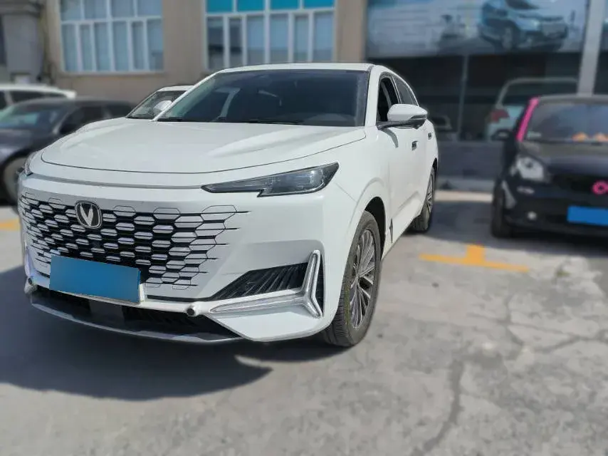 2024 ChangAn UNI-K 2.0T 233HP L4 8AT