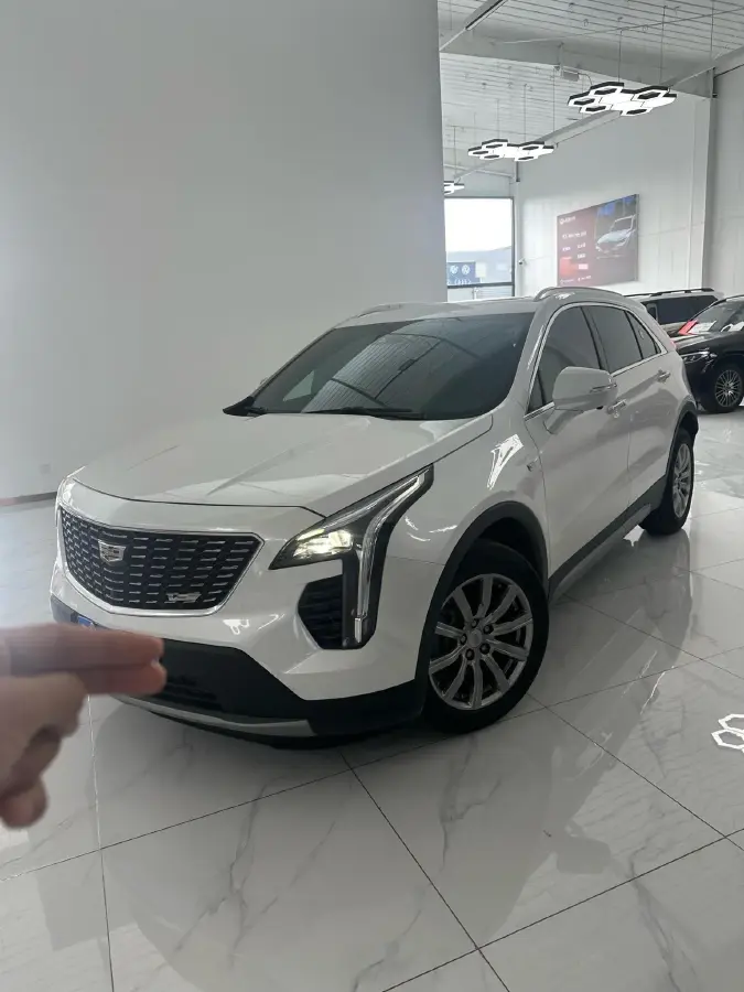 2022 Cadillac XT4 2.0T 237HP L4 9AT