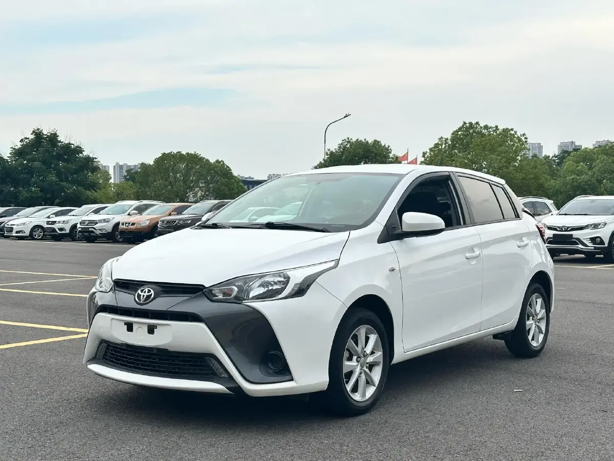 2016 Toyota Yaris L 1.5L 107HP L4 CVT