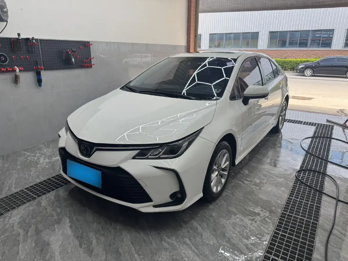 2021 Toyota Corolla 1.2T 116HP L4 CVT