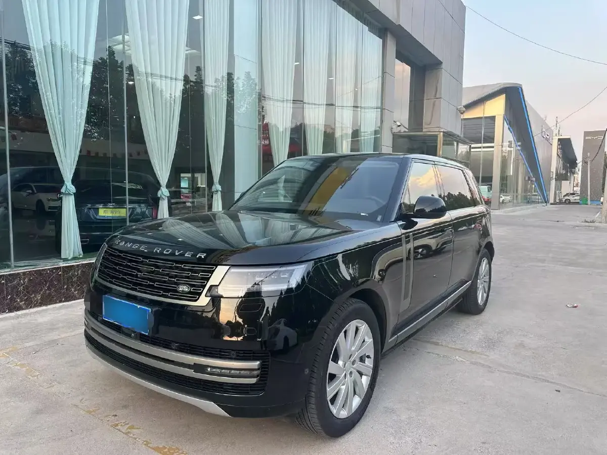 2024 Land Rover Range Rover 3.0T 400HP L6 8AT