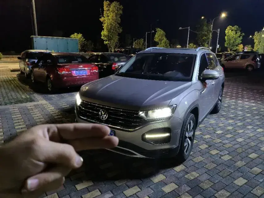 2020 Volkswagen Tayron 2.0T 186HP L4 7DCT