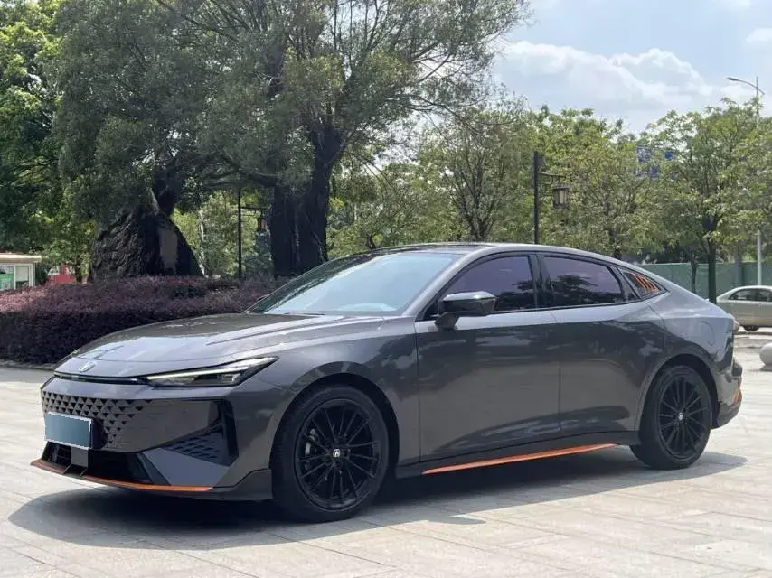 2024 ChangAn UNI-V 1.5T 188HP L4 7DCT