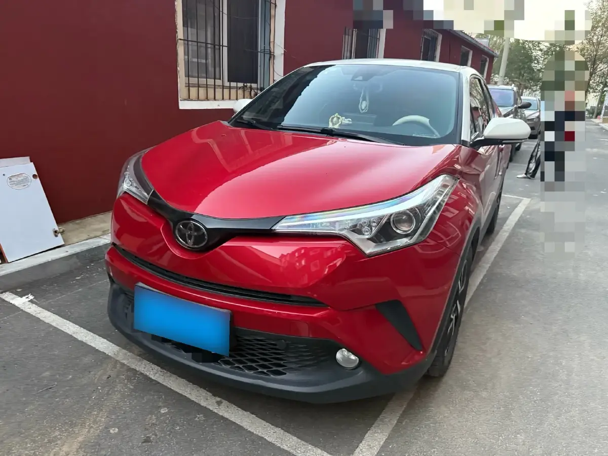 2018 Toyota C-HR 2.0L 171HP L4 CVT