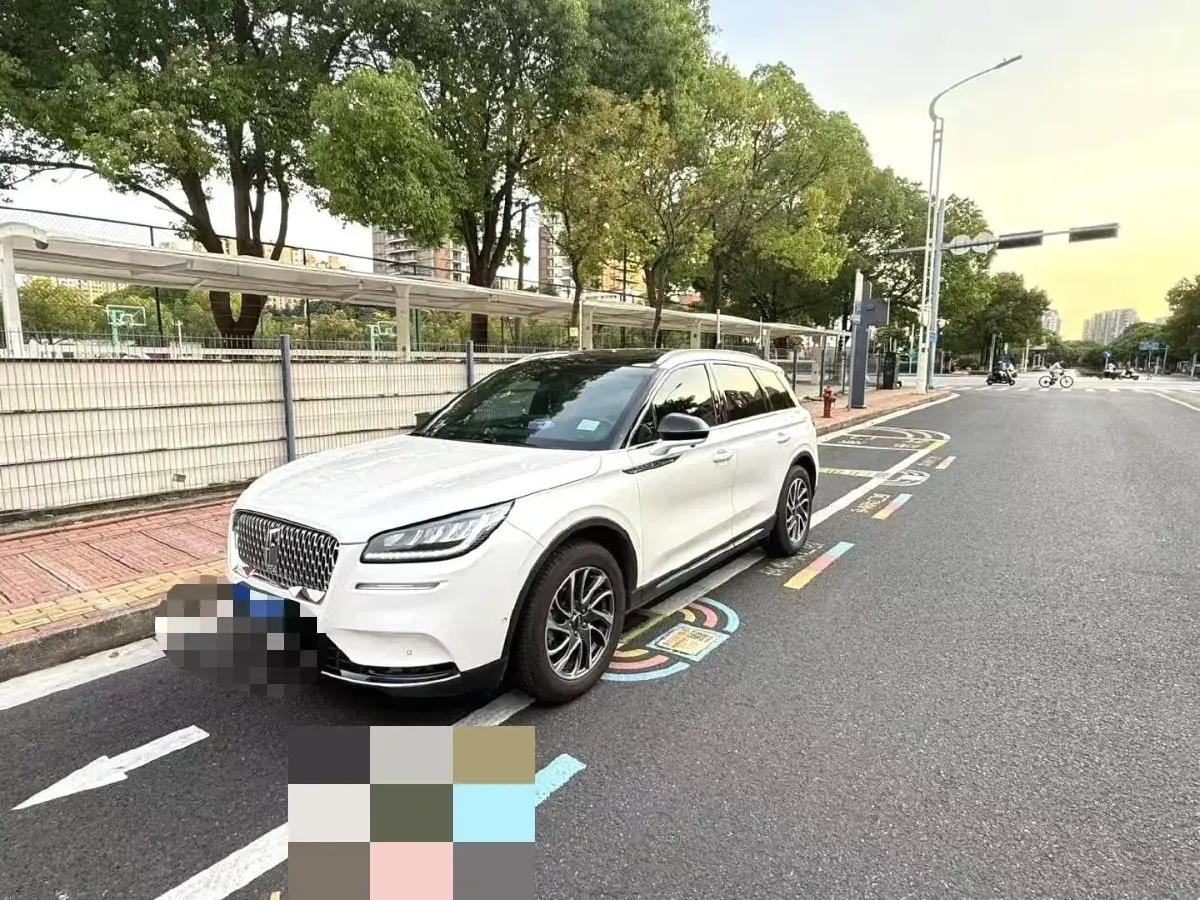 2020 Lincoln Corsair 2.0T 245HP L4 8AT