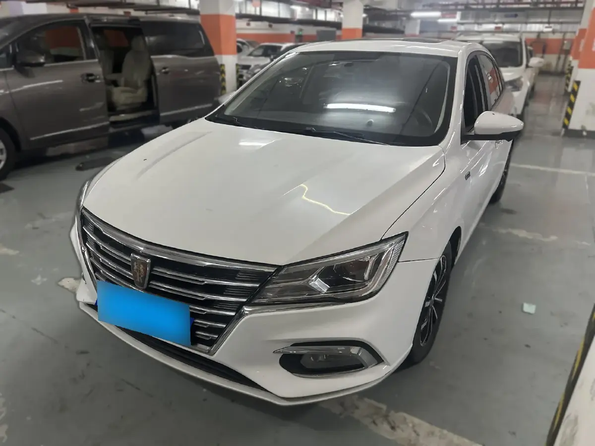 2019 Roewe i5 1.5L 120HP L4 CVT