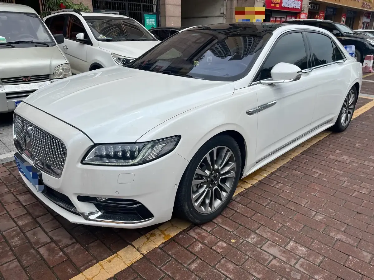 2019 Lincoln Continental 2.0T 241HP L4 6AT