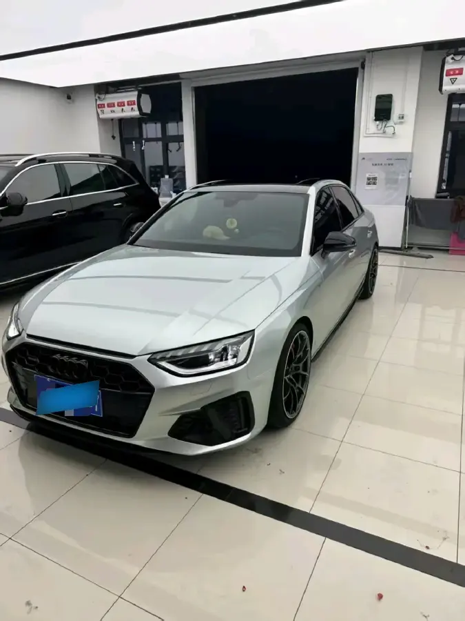 2023 Audi A4L 2.0T 245HP L4 7DCT