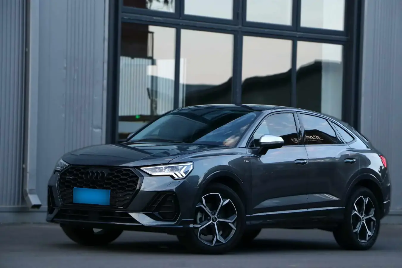 2022 Audi Q3 Sportback 2.0T 220HP L4 7DCT