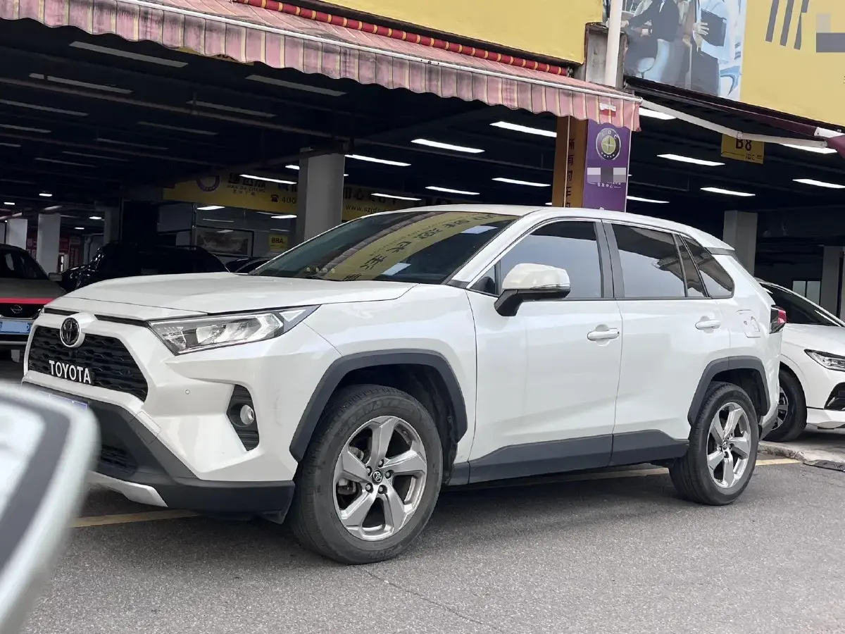 2022 Toyota RAV4 2.0L 171HP L4 CVT