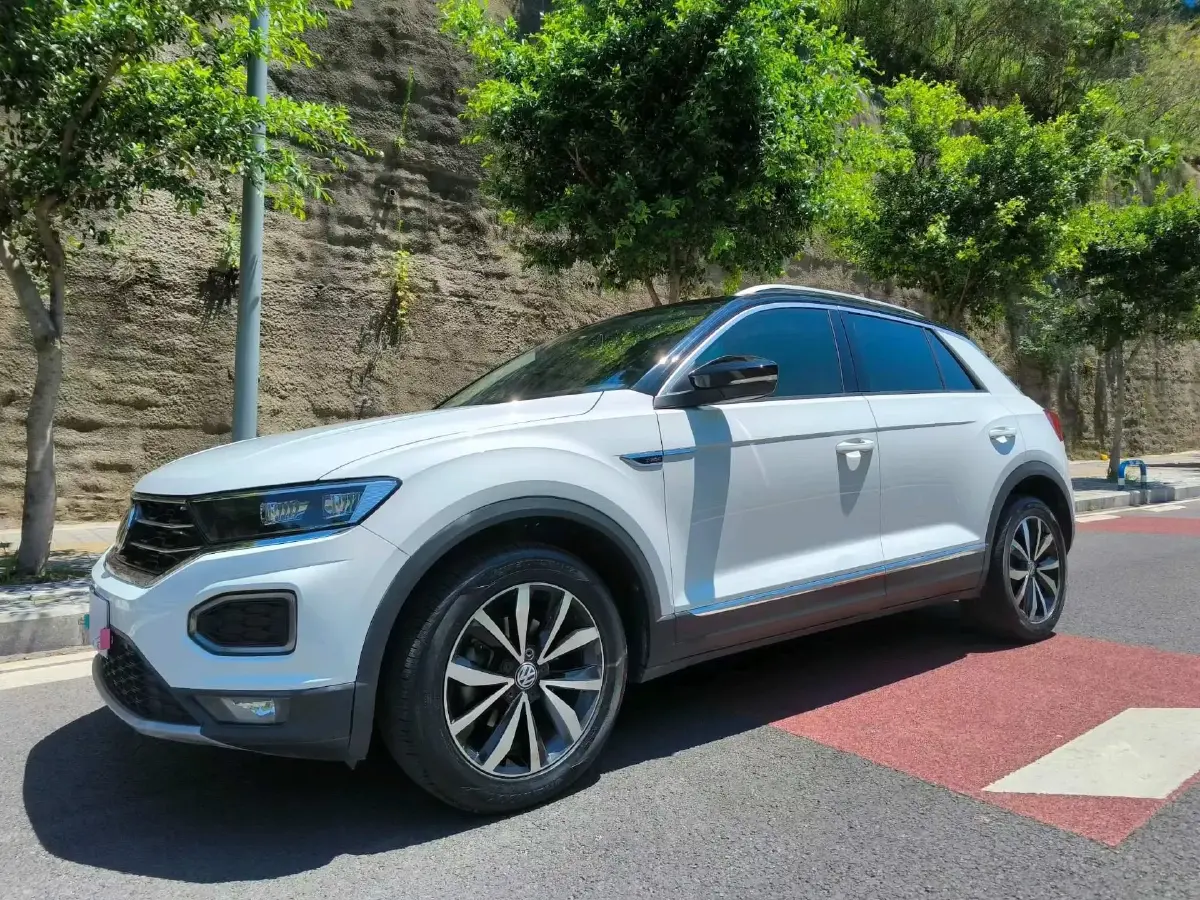 2019 Volkswagen T-Roc 1.4T 150HP L4 7DCT