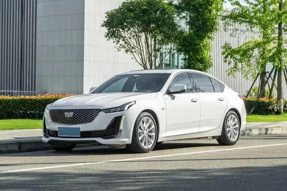 2021 Cadillac CT5 2.0T 237HP L4 10AT