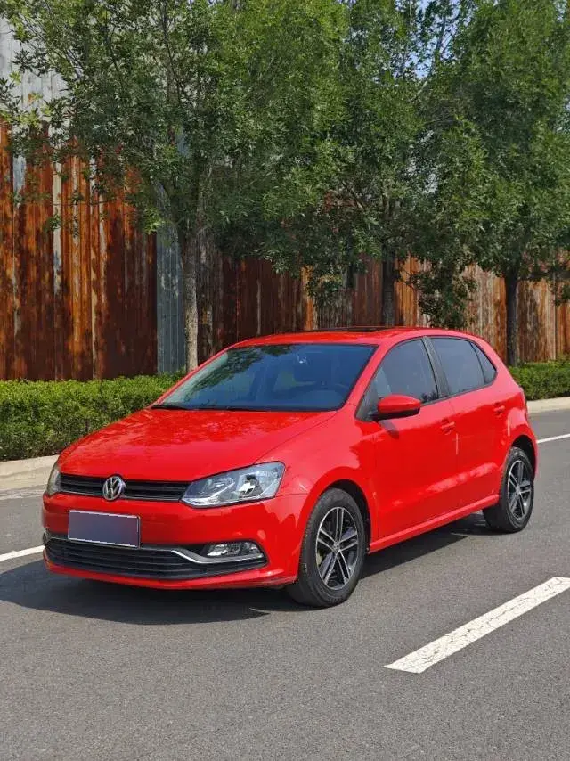 2018 Volkswagen Polo 1.5L 110HP L4 6AT