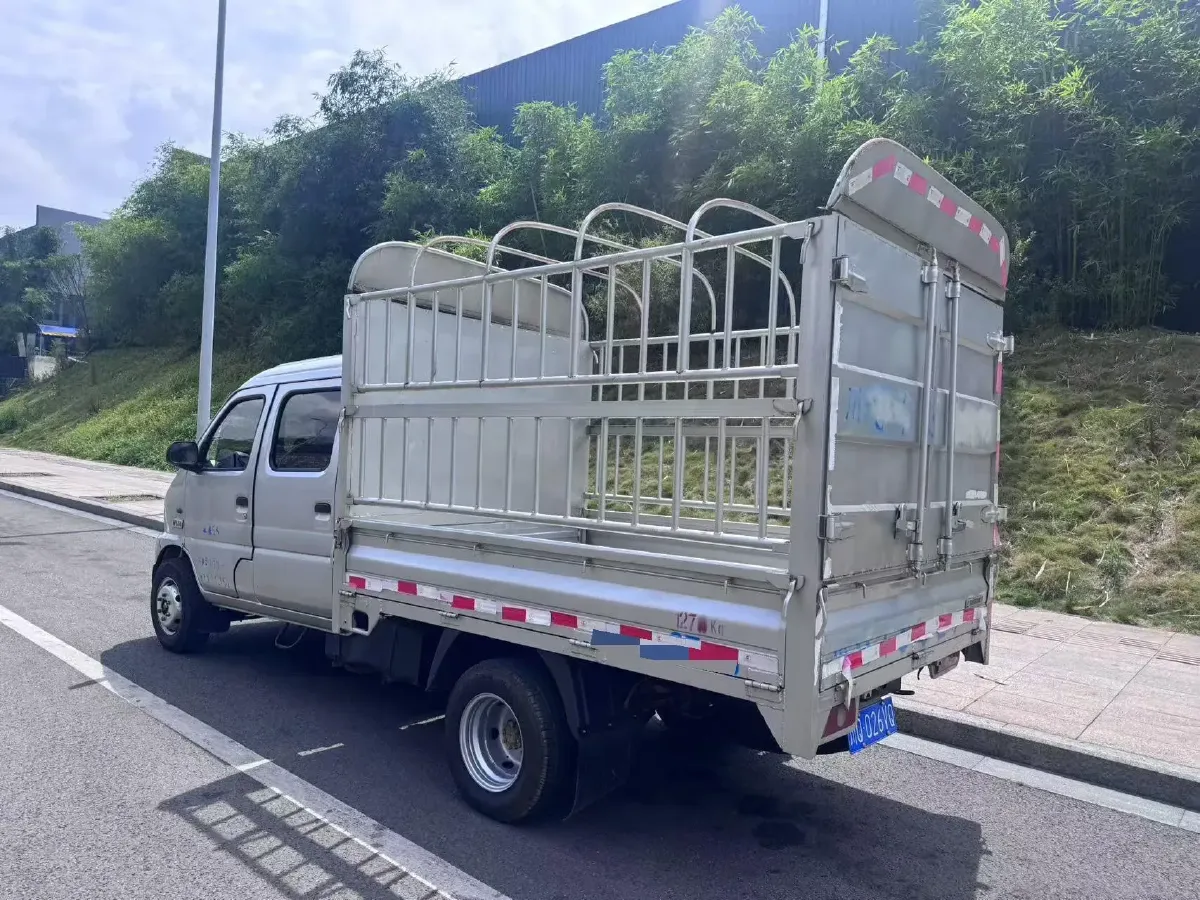 2017 DongFeng Forthing Joyear X5 1.6L 122HP L4 5MT,autocango,china used car exporter,china ev exporter,chinese used car exporter,chinese used ev exporter