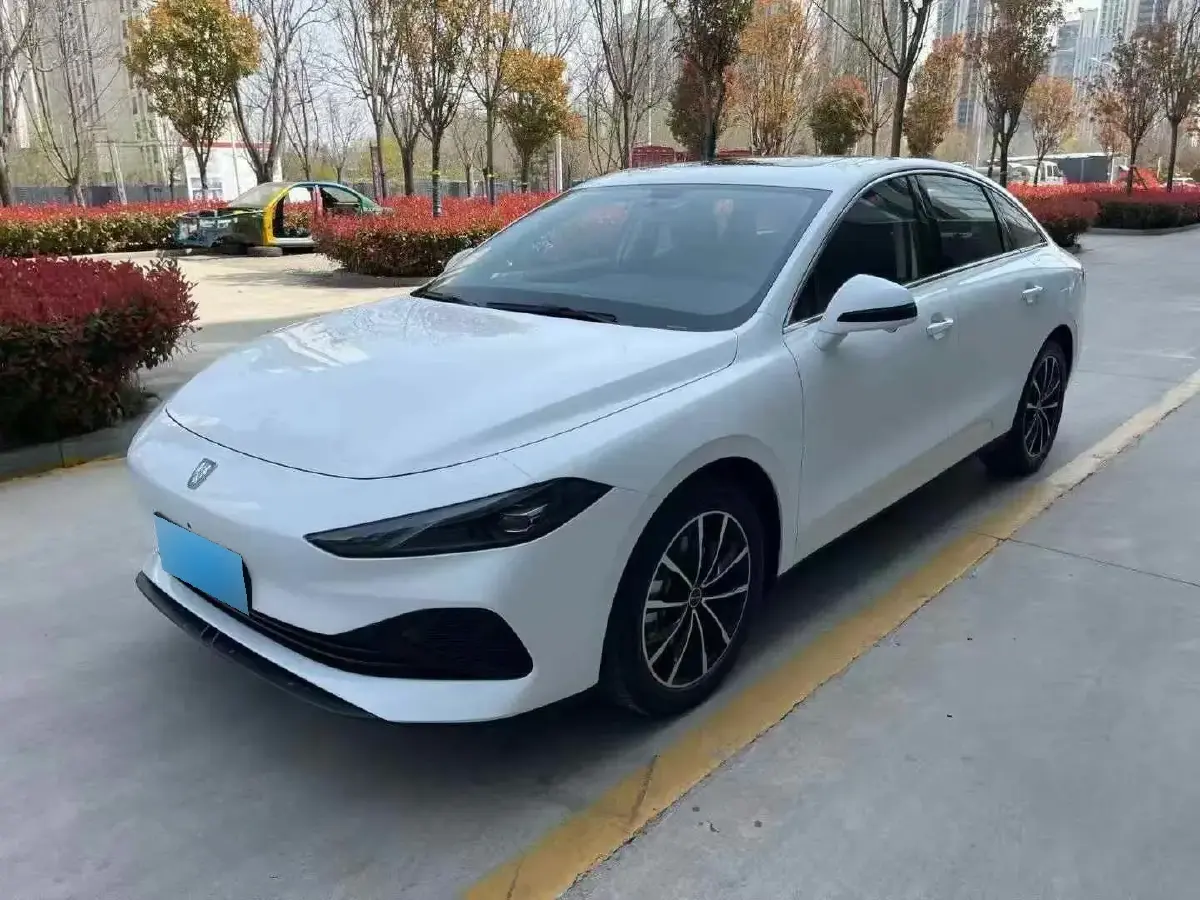 2025 Roewe D7 1.5L 112HP L4 1DHT PHEV 19.7KWH