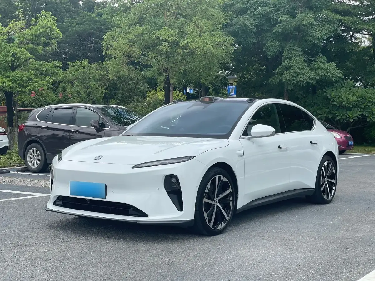 2024 NIO ET5 BEV 75KWH