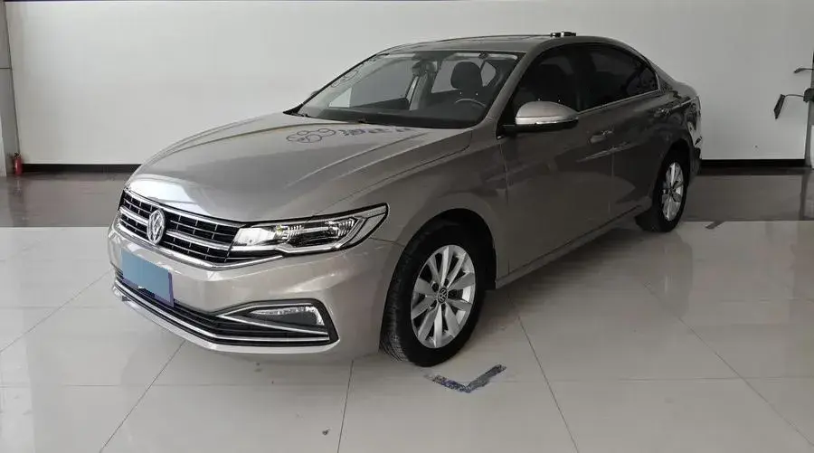 2020 Volkswagen Bora 1.5L 113HP L4 6AT