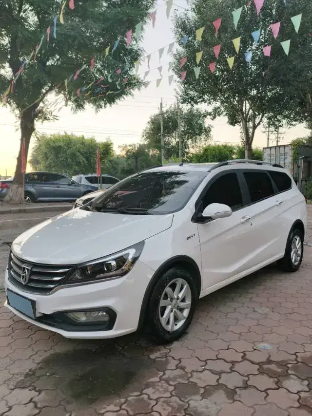 2017 BaoJun 310W 1.5L 112HP L4 6MT