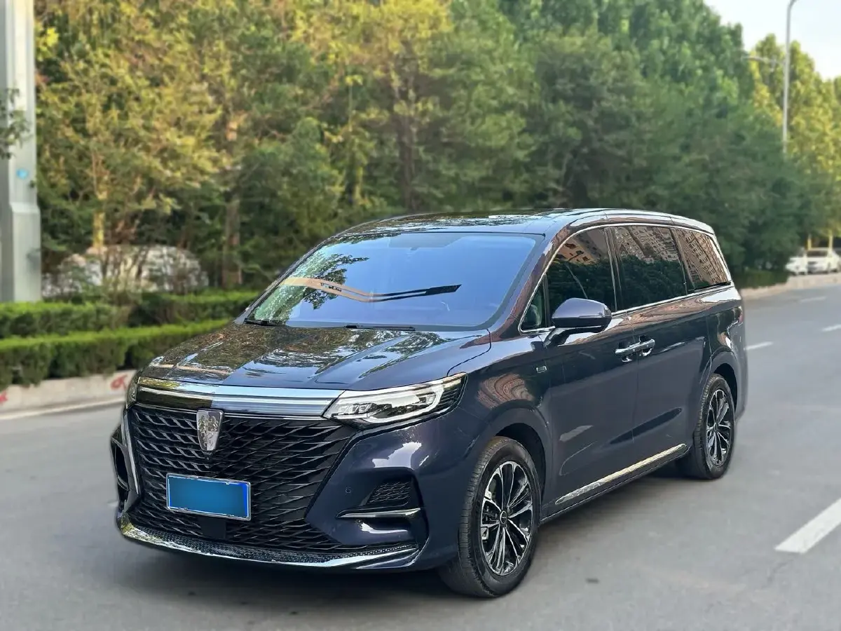 2022 Roewe iMAX8 2.0T 234HP L4 8AT