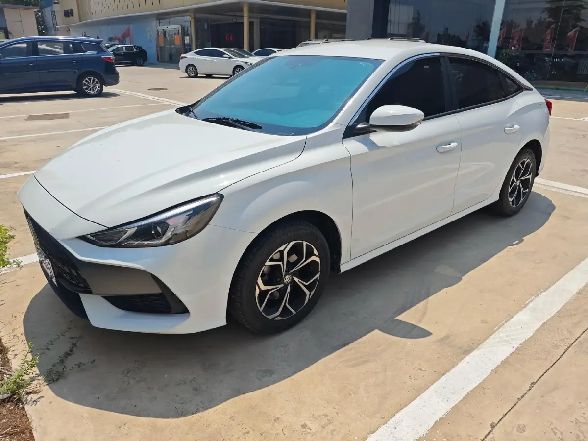 2023 MG 5 1.5L 129HP L4 5MT