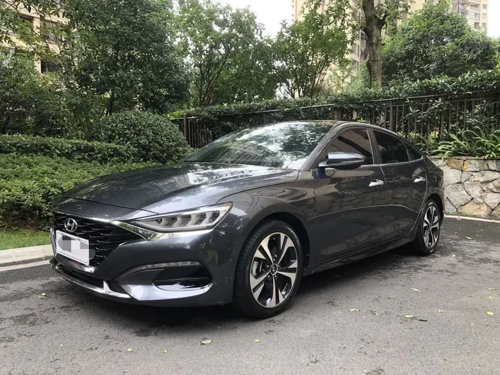2021 Hyundai La Festa 1.6T 204HP L4 7DCT