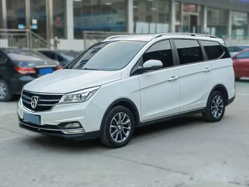 2019 BaoJun 730 1.5T 150HP L4 6DCT